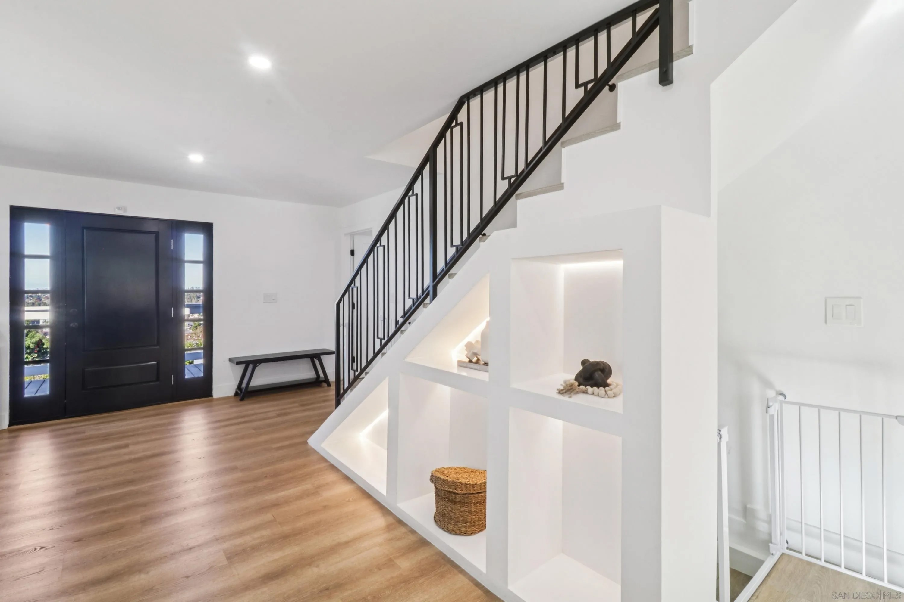 2422 Primrose Avenue