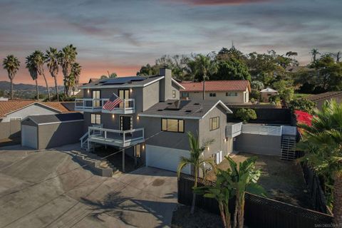 2422 Primrose Avenue Vista CA 92083