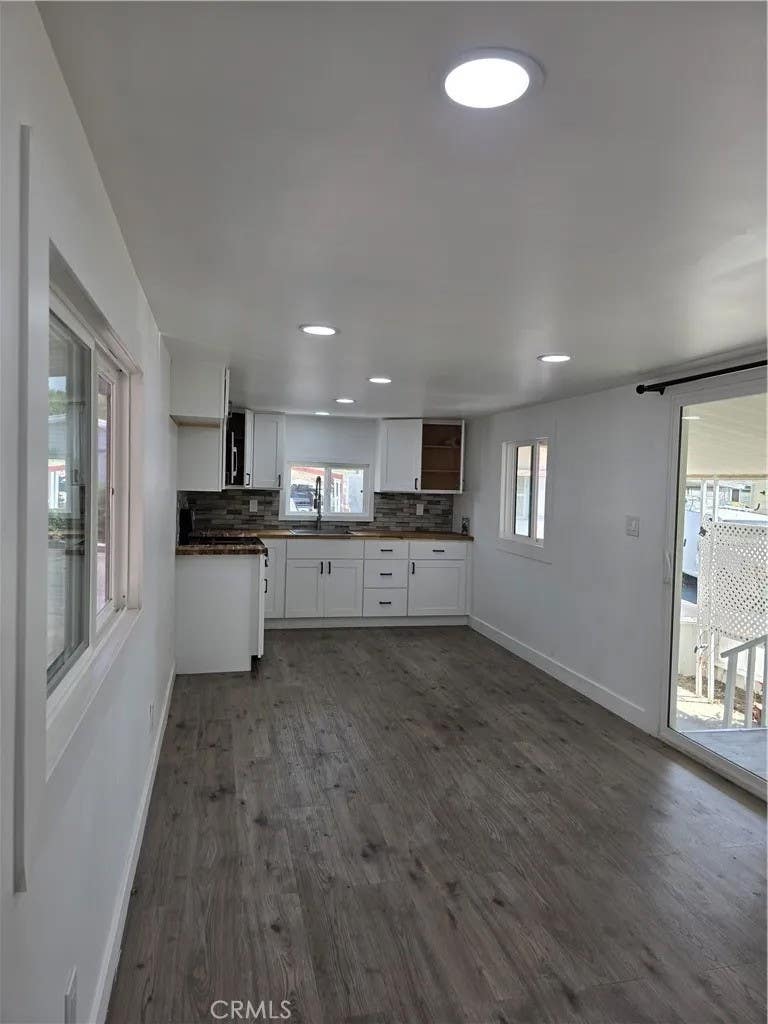 Photo of 12401 Filmore #637 St, Sylmar, CA 91342 (MLS # SR26076519)