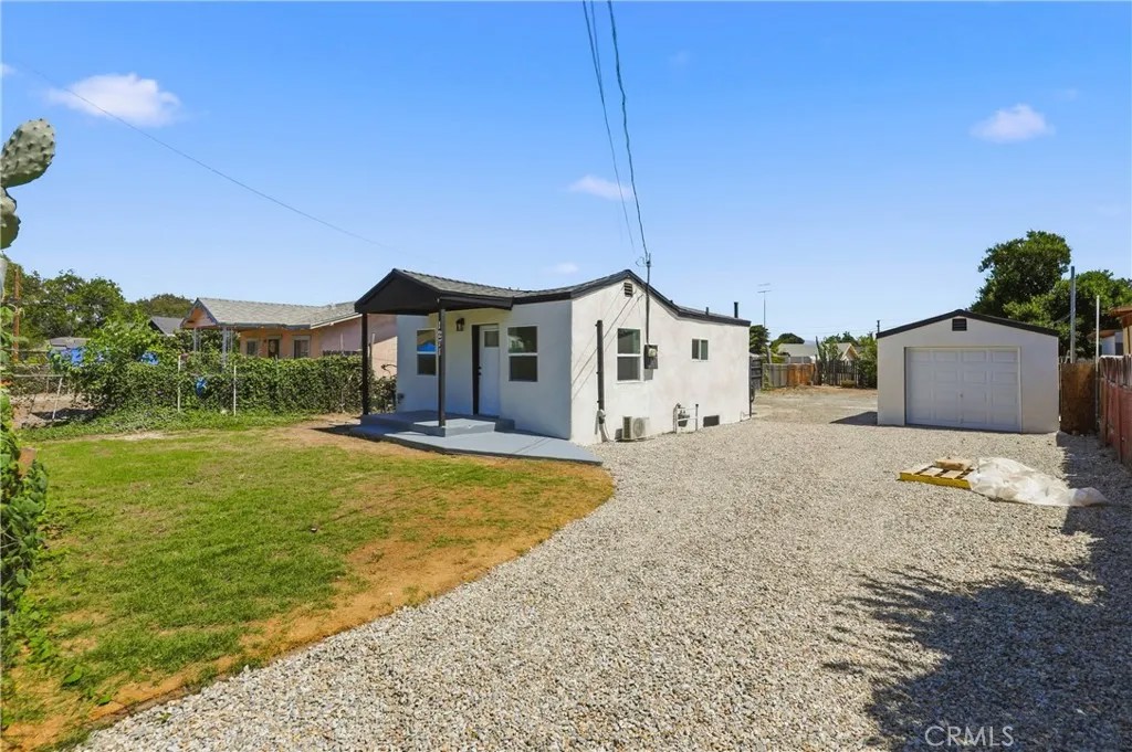 1271 W 13th