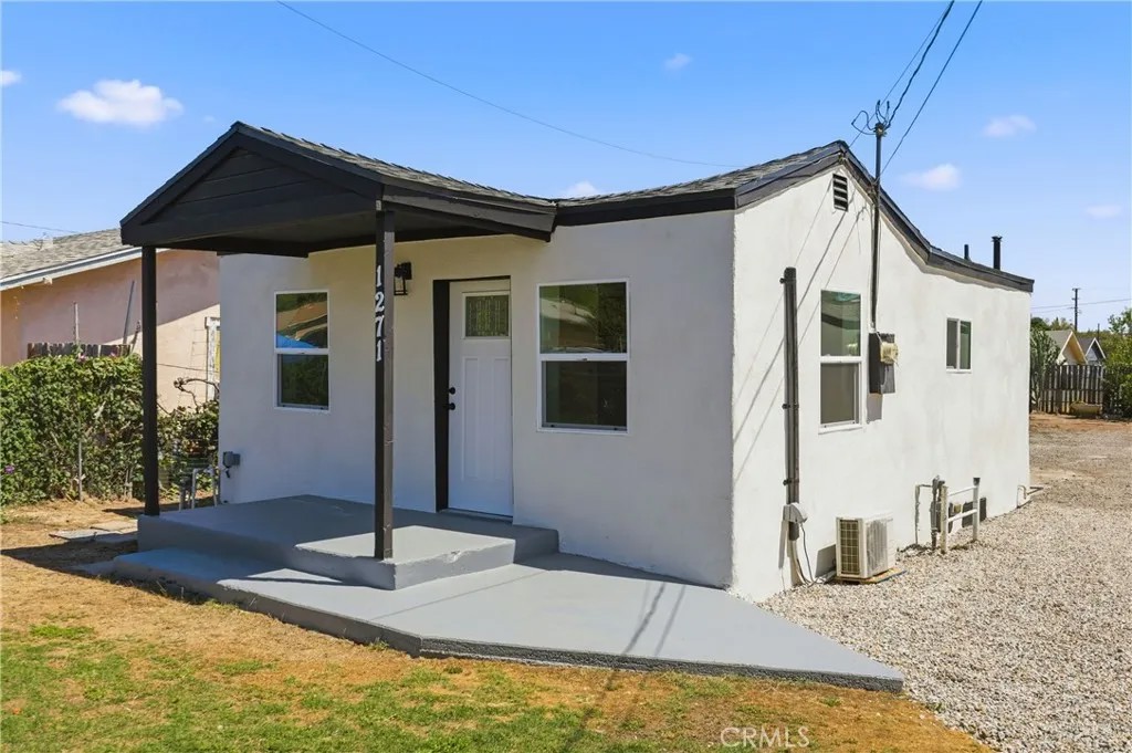 1271 W 13th