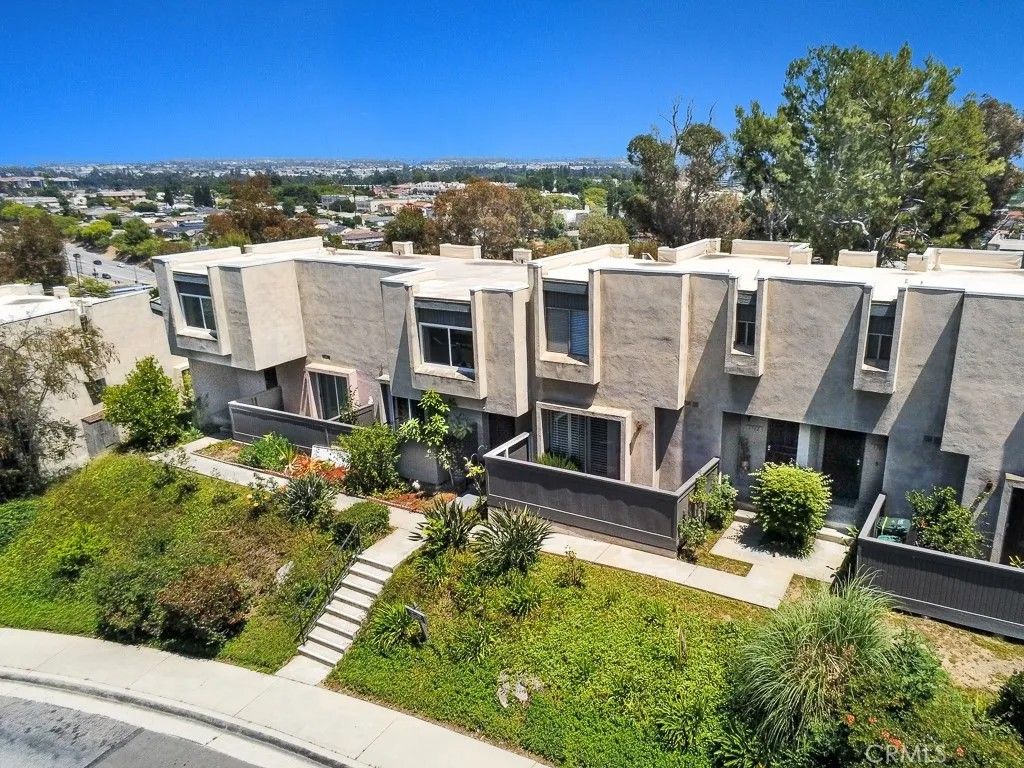 Photo of 1704 Mountain Terrace Lane, Montebello, CA 90640 (MLS # SR26088683)