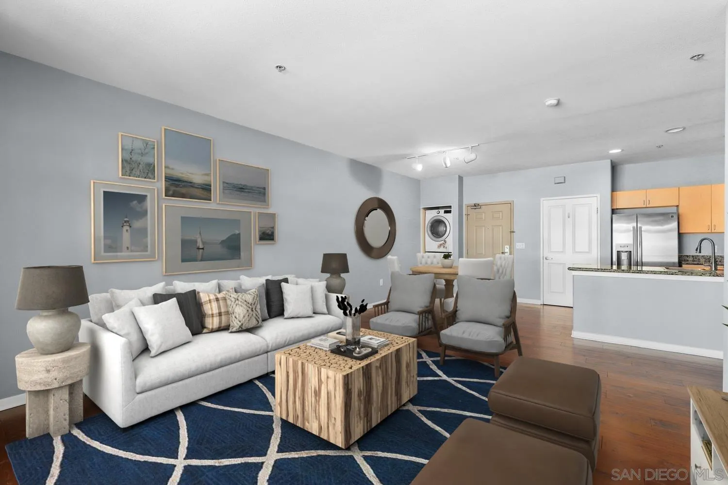 1501 Front St 315