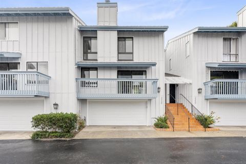 3348 Caminito Vasto La Jolla CA 92037