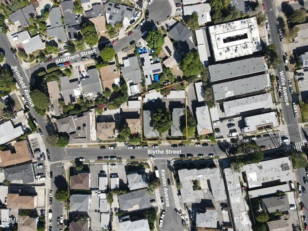 Photo of 14827-33 Blythe Street, Los Angeles, CA 91402 (MLS # P1-29435)
