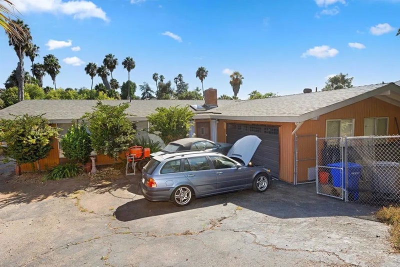609 Roca Place