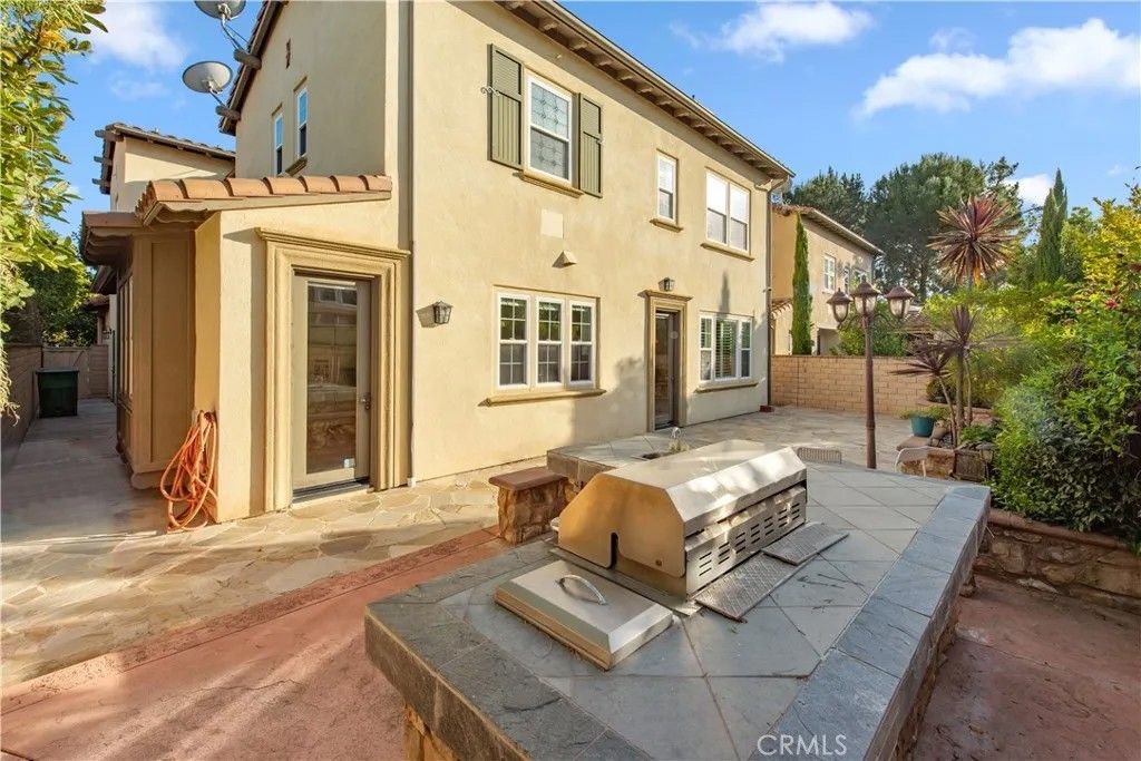 Photo of 23 Breezes, Irvine, CA 92620 (MLS # OC26044210)