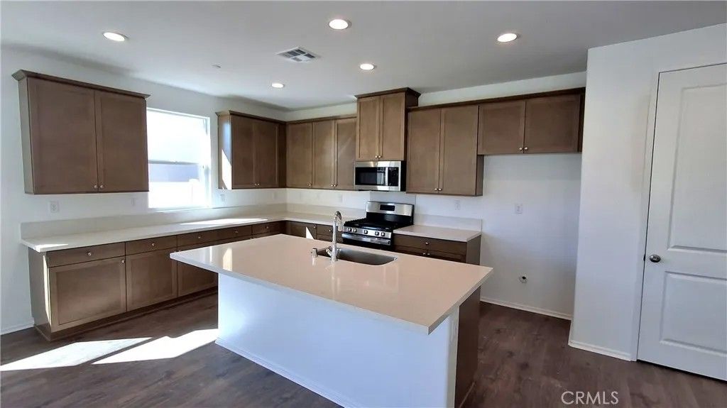 Photo of 209 Everlast Court, Hemet, CA 92543 (MLS # IG26049656)