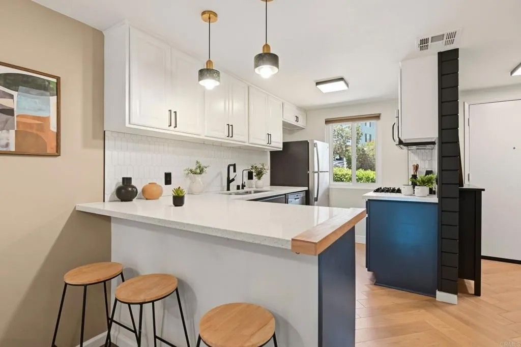 Photo of 2349 Altisma Way #B, Carlsbad, CA 92009 (MLS # NDP2604375)