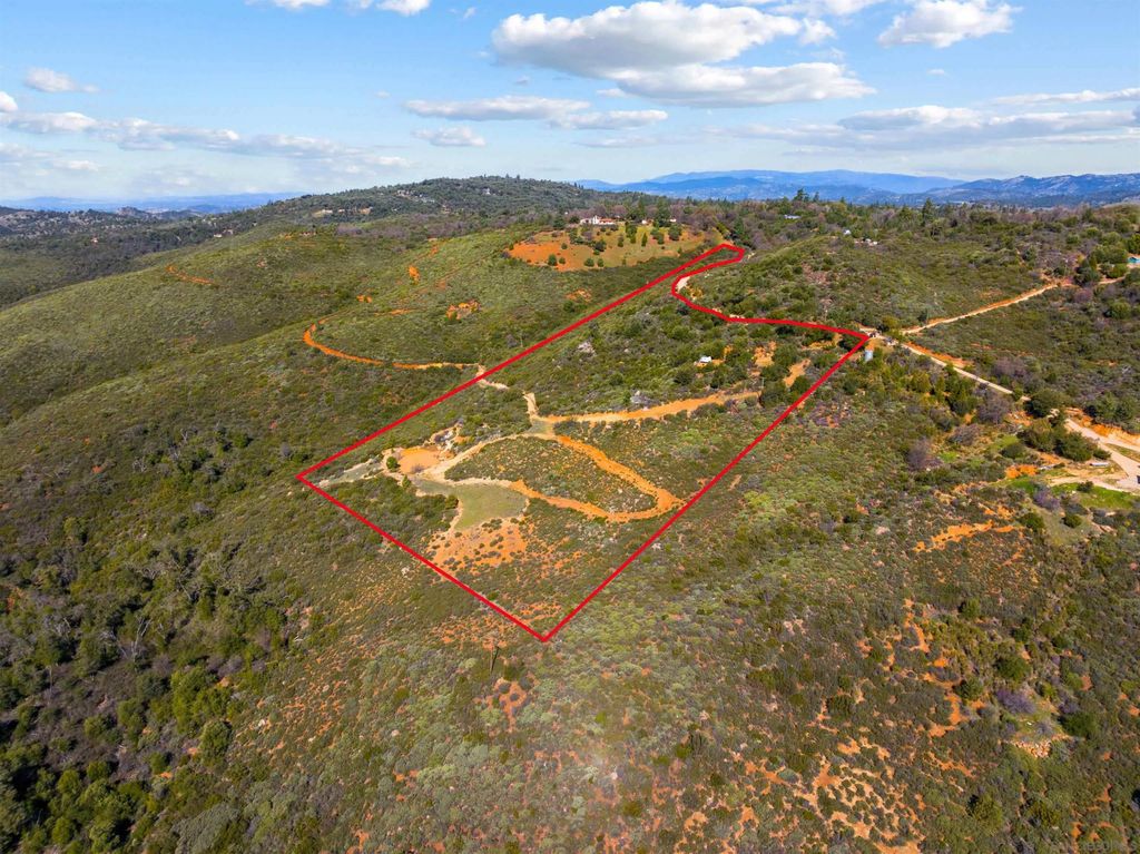 Photo of 2106 Coulter Lane, Julian, CA 92036 (MLS # 260005510)