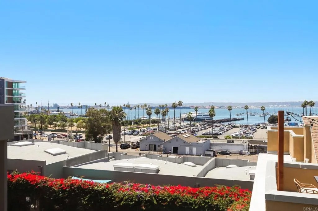 2064 Kettner Boulevard 37