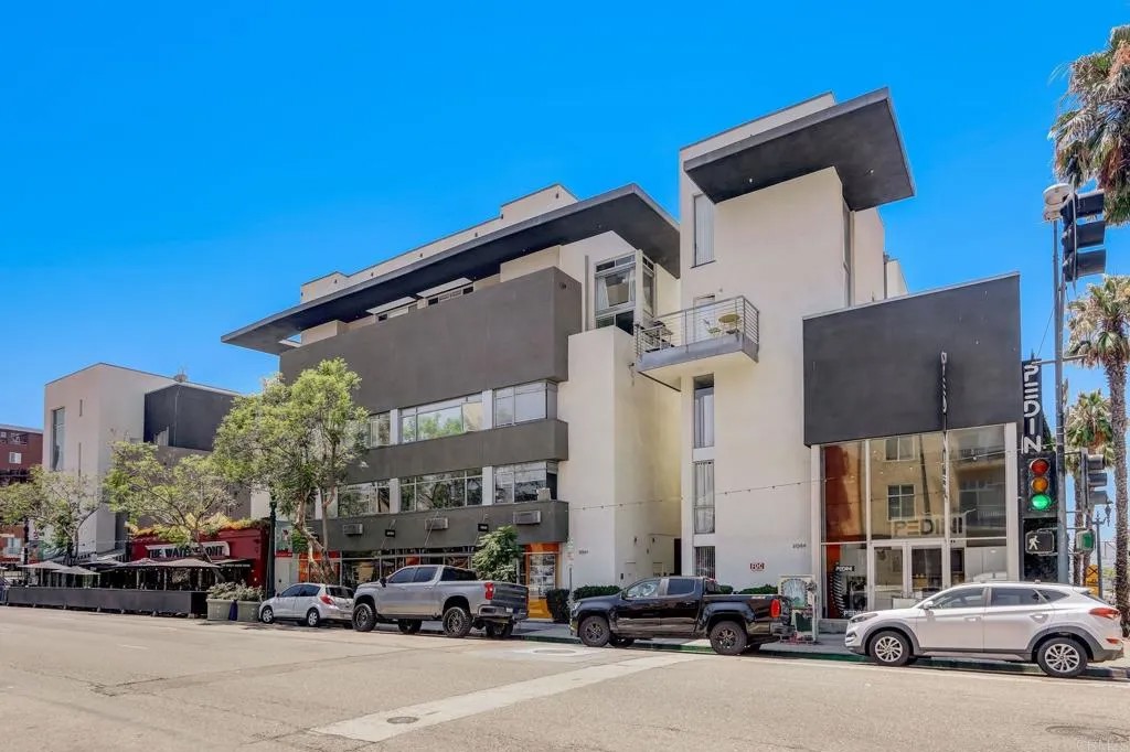 2064 Kettner Boulevard 37