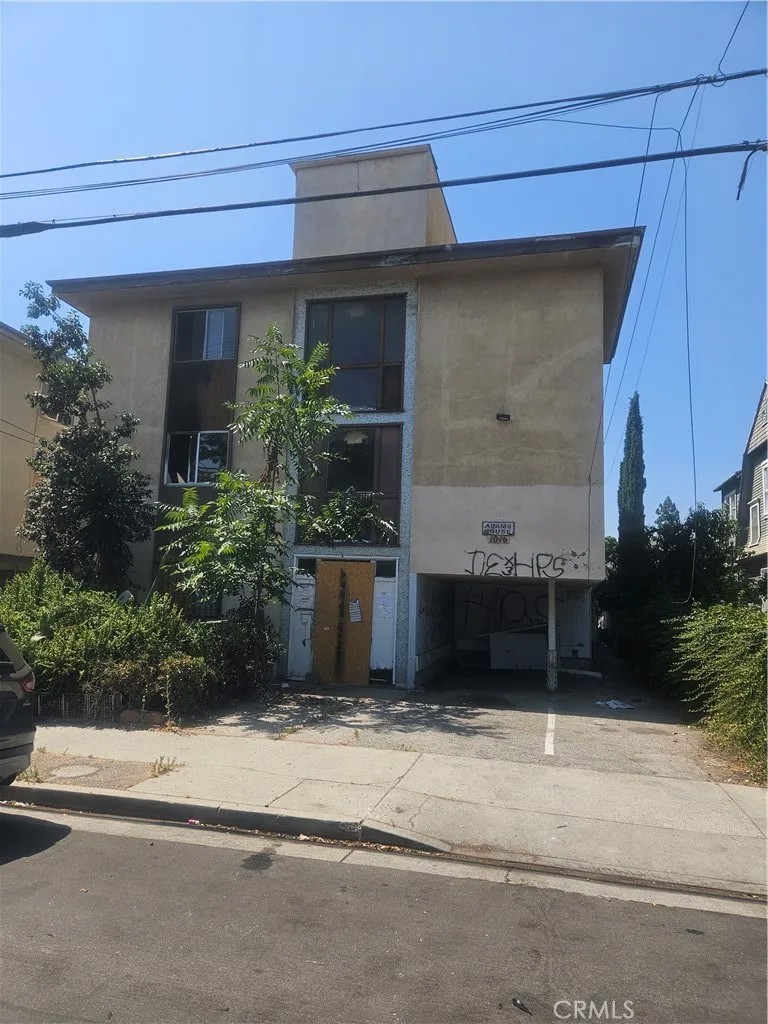 1016 W 24th Street