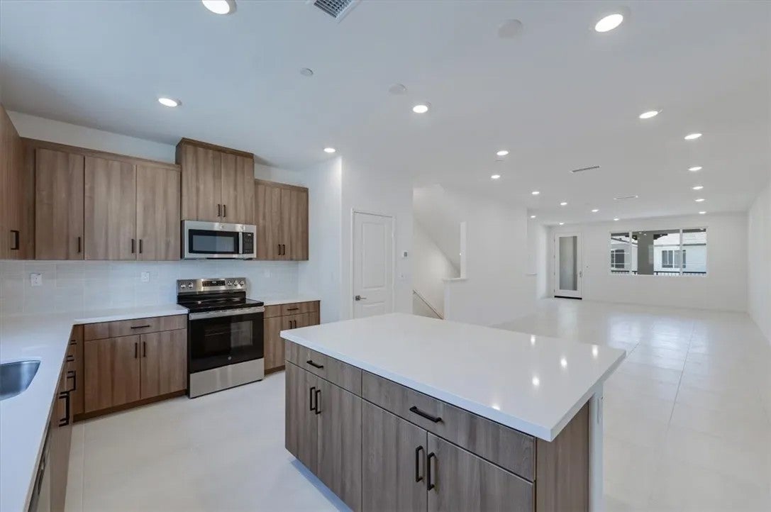 8487 Snapdragon Lane