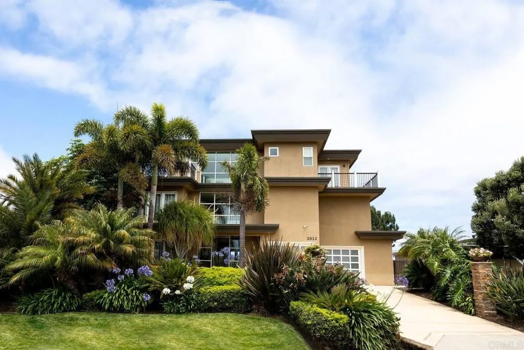 2812 Poinsettia Drive