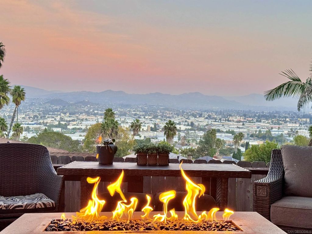 Photo of 1623 Swallow Dr, El Cajon, CA 92020 (MLS # 250045928)