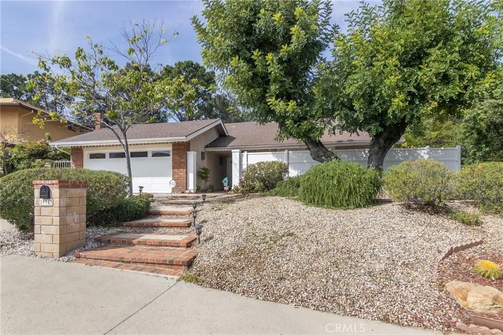 Photo of 19343 Pauma Valley, Porter Ranch, CA 91326 (MLS # SR26051835)