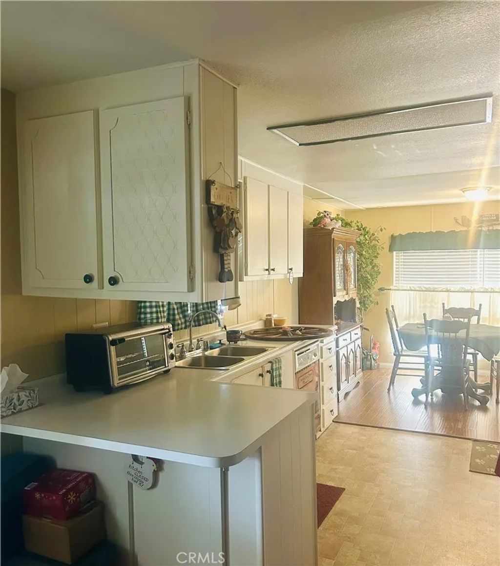 Photo of 260 N Lyon Ave #110, Hemet, CA 92543 (MLS # SW26020942)