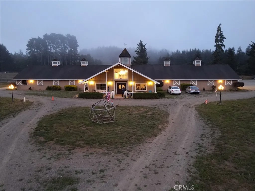 4415 Woods Lane