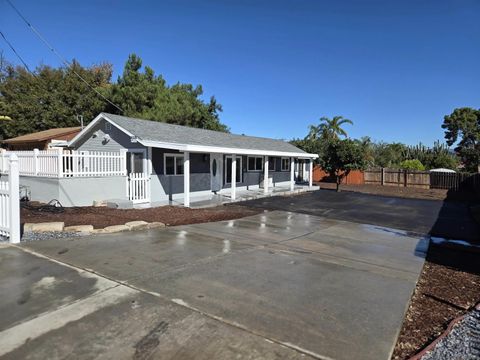 940 S S Upas St Escondido CA 92025