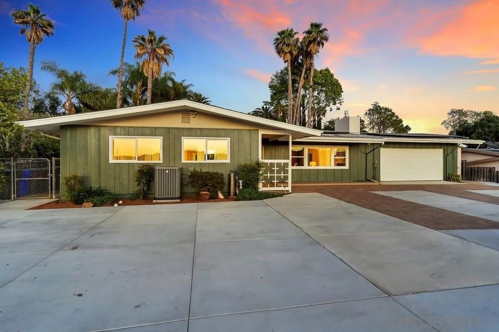 Photo of 2612 Miller Ave, Escondido, CA 92029 (MLS # 260008967)