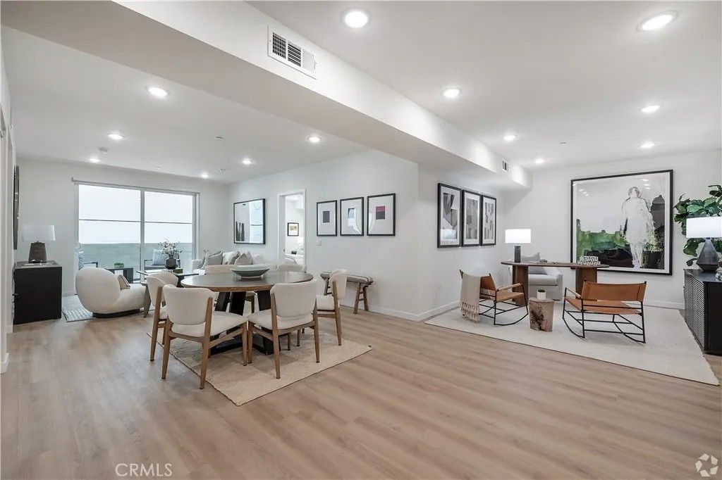 Photo of 1303 S Orange Grove Avenue #601, Los Angeles, CA 90019 (MLS # SB26081705)