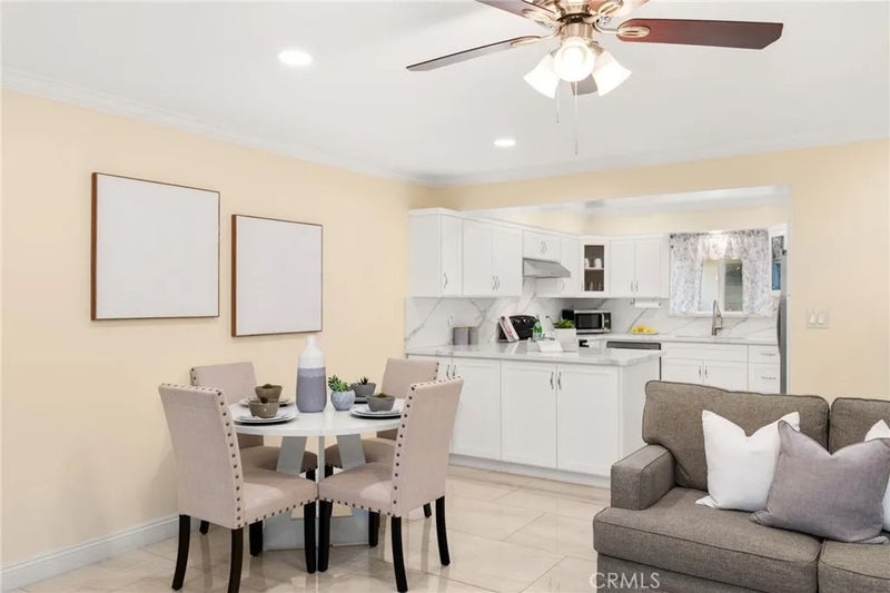 3139 E Chapman 3B