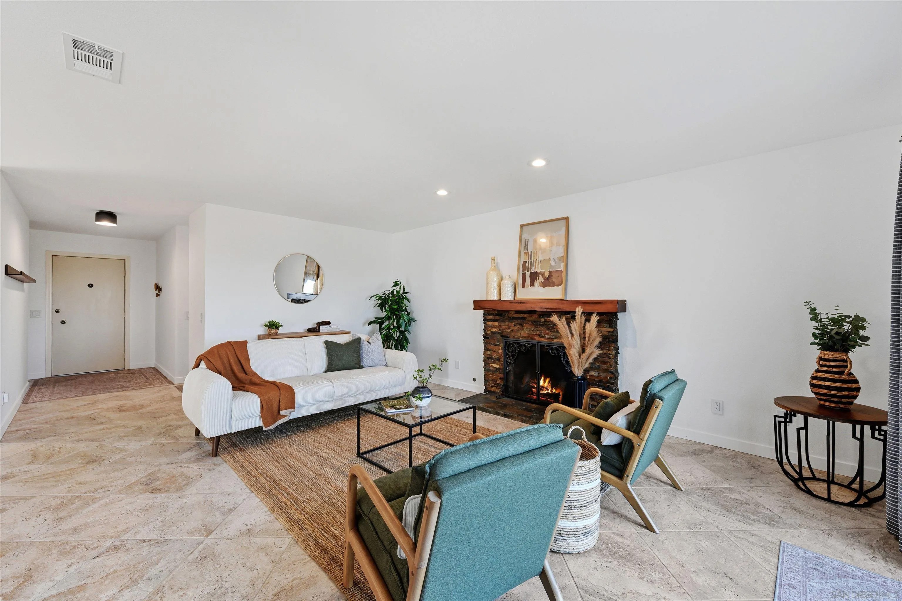 4079 Wooster
