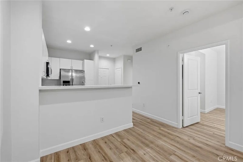 1801 E Katella Avenue 1096