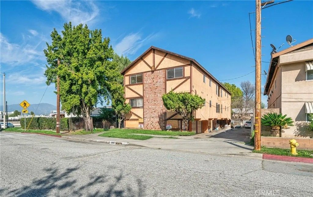 Photo of 3144 Lashbrook Avenue #4, El Monte, CA 91733 (MLS # TR26028833)