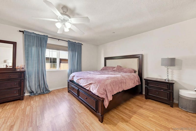 453 Calle Elegante