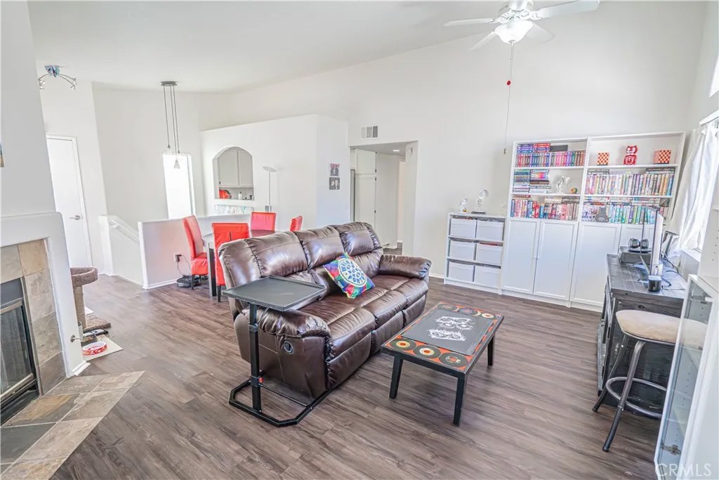 18834 Vista Del Canon H