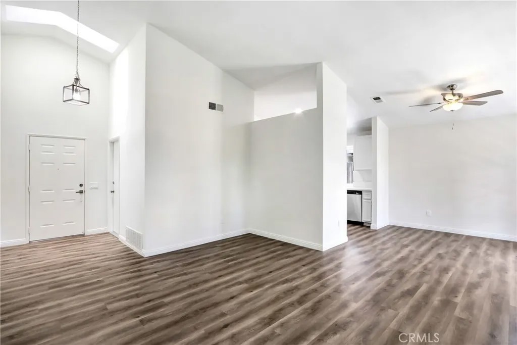 24615 Bay