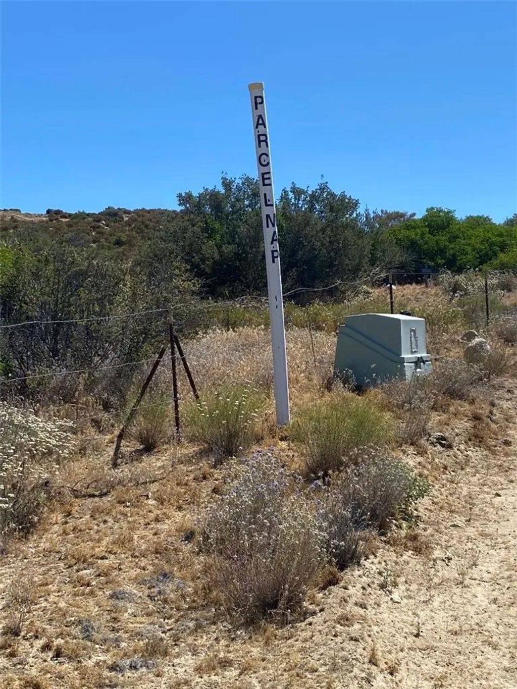 Photo of 63151 Table Mountain Truck Trl, Anza, CA 92539 (MLS # SW25278495)