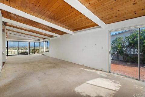Tiny photo for 5165 Pacifica Drive, San Diego, CA 92109 (MLS # NDP2510643)