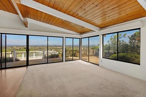 Tiny photo for 5165 Pacifica Drive, San Diego, CA 92109 (MLS # NDP2510643)