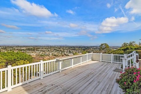 Tiny photo for 5165 Pacifica Drive, San Diego, CA 92109 (MLS # NDP2510643)