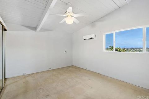 Tiny photo for 5165 Pacifica Drive, San Diego, CA 92109 (MLS # NDP2510643)