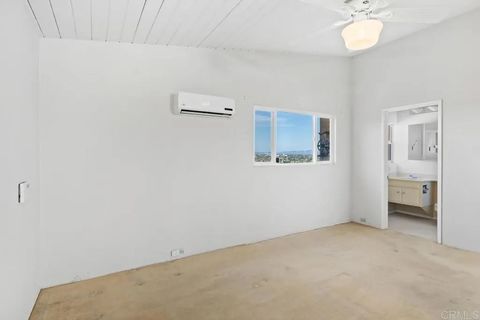 Tiny photo for 5165 Pacifica Drive, San Diego, CA 92109 (MLS # NDP2510643)