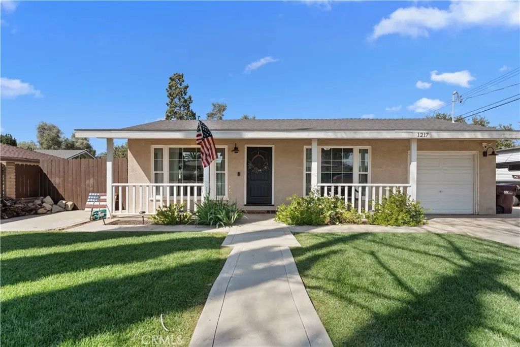 Photo of 1217 N California Avenue, Beaumont, CA 92223 (MLS # IG26057012)