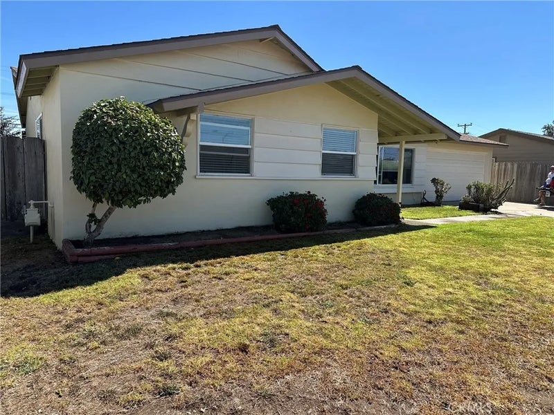 1780 Pescadero Drive