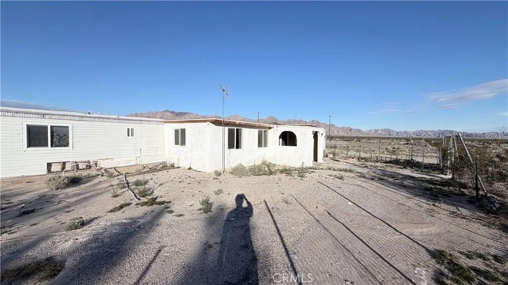 Photo of 87908 Amboy Rd, 29 Palms, CA 92277 (MLS # IG26017967)