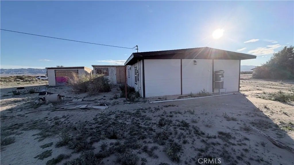 Photo of 87908 Amboy Rd, 29 Palms, CA 92277 (MLS # IG26017967)