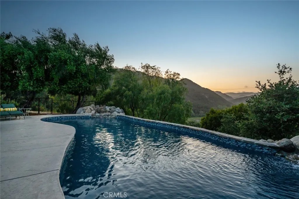 1190 Bassi Drive