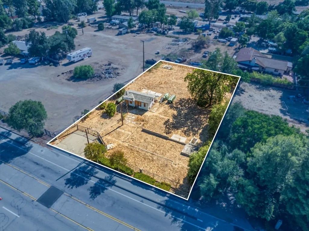 24409 Jefferson