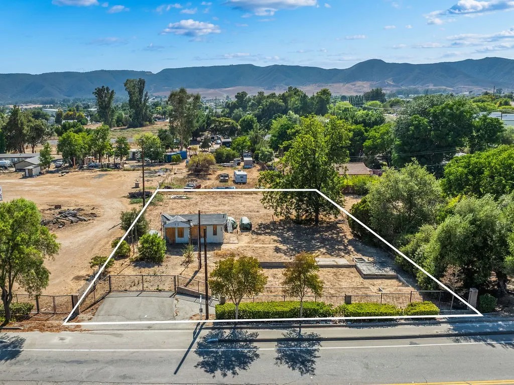 24409 Jefferson