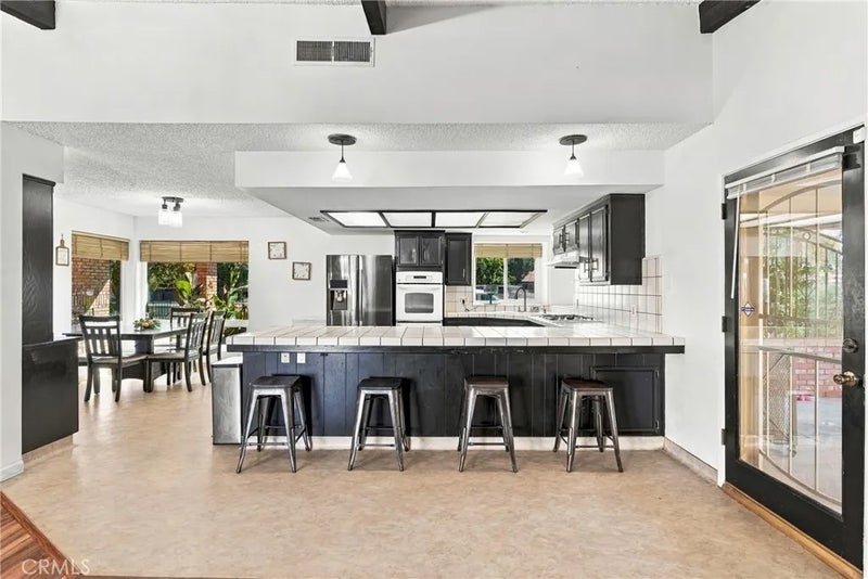 7412 Olive Drive