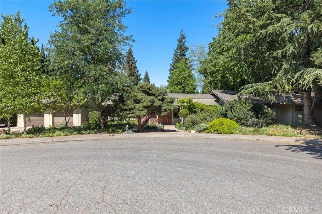 Photo of 2390 Alamo Avenue, Chico, CA 95926 (MLS # SN26071687)
