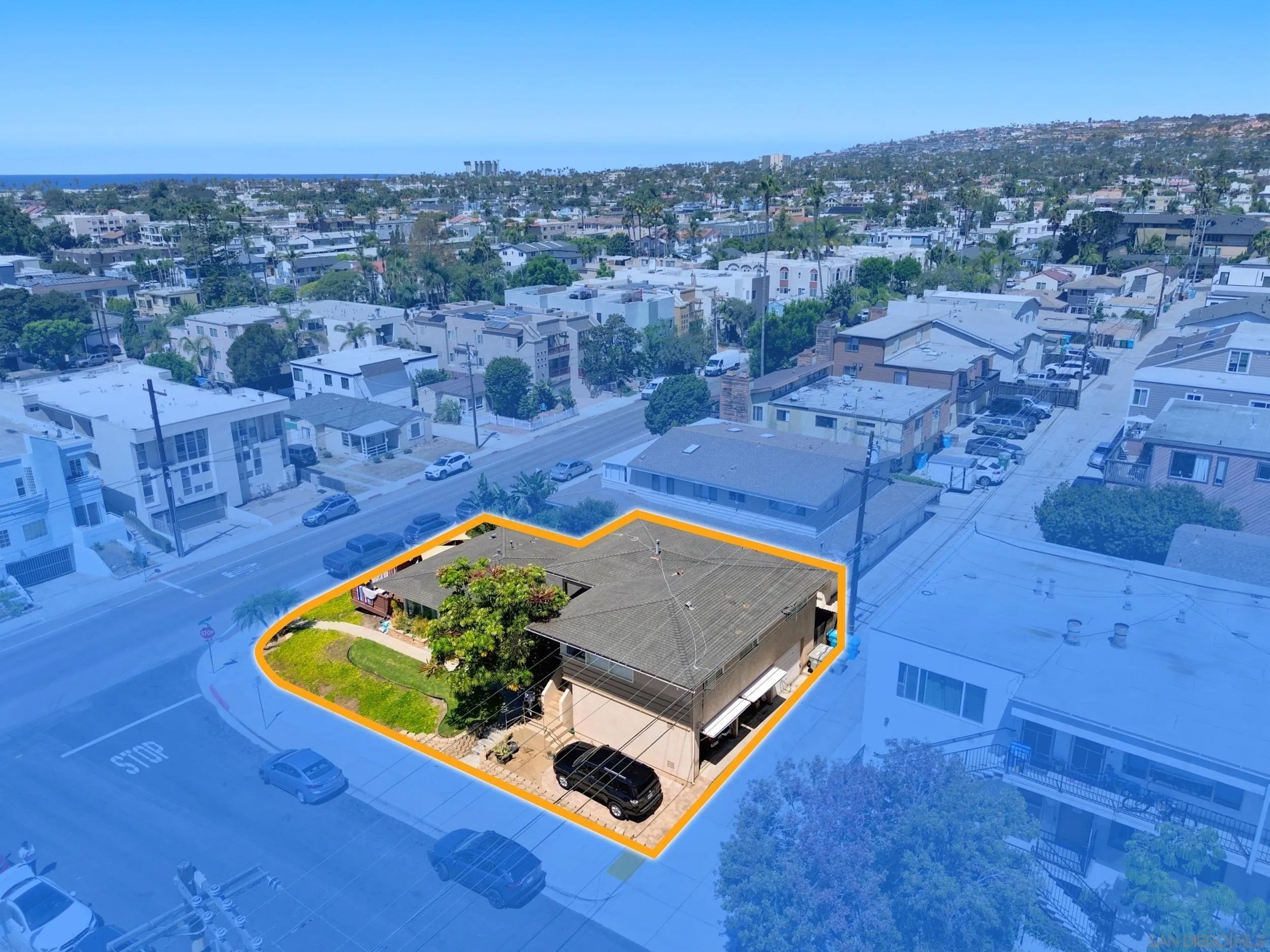 4001-4005 Riviera Drive