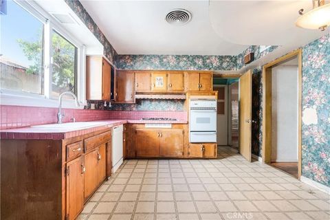 Tiny photo for 8101 Allott Street, Panorama City, CA 91402 (MLS # SR25223419)
